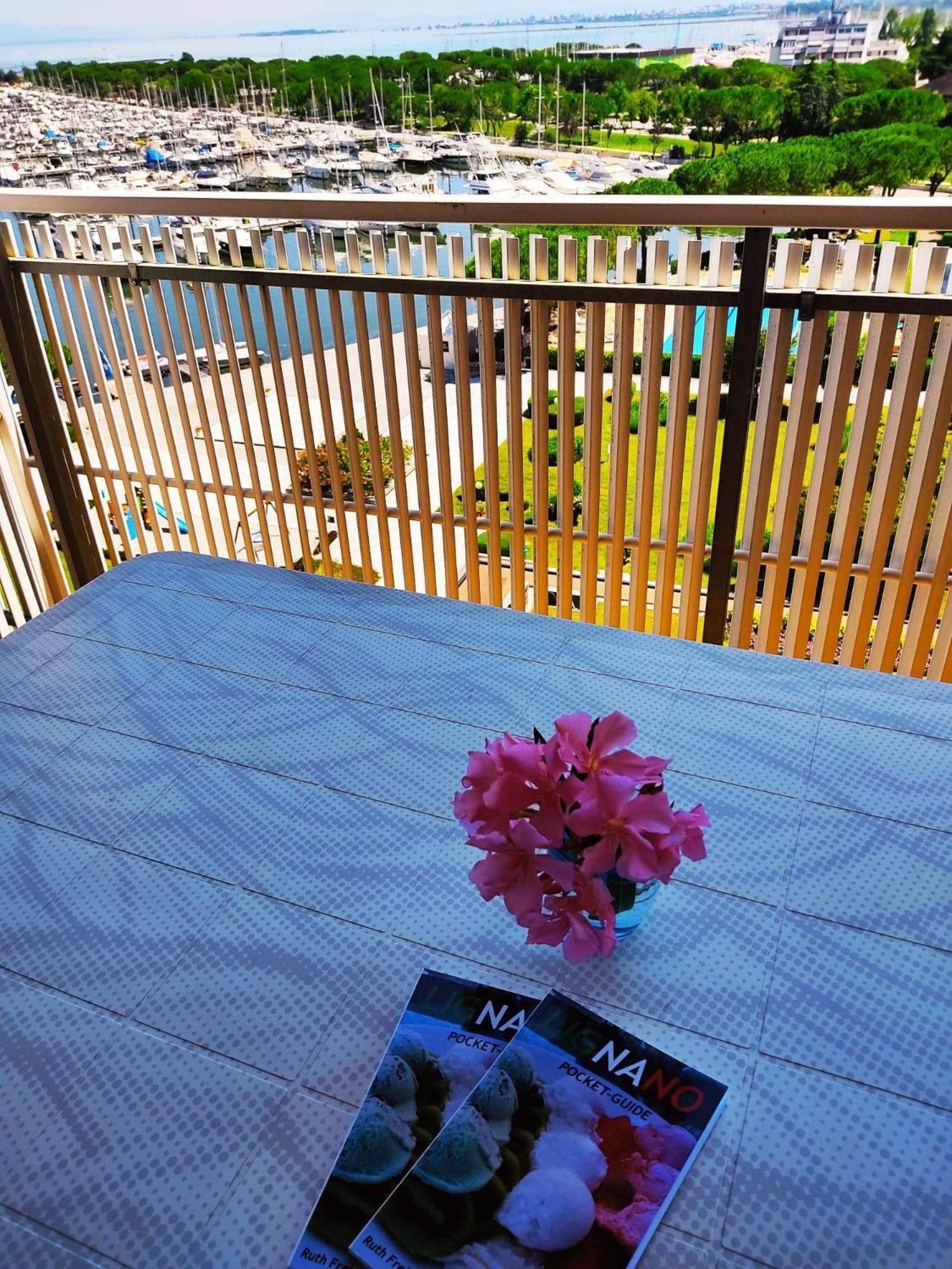 Signora Ruth - Aprilia Residence Aprilia Marittima Exteriér fotografie